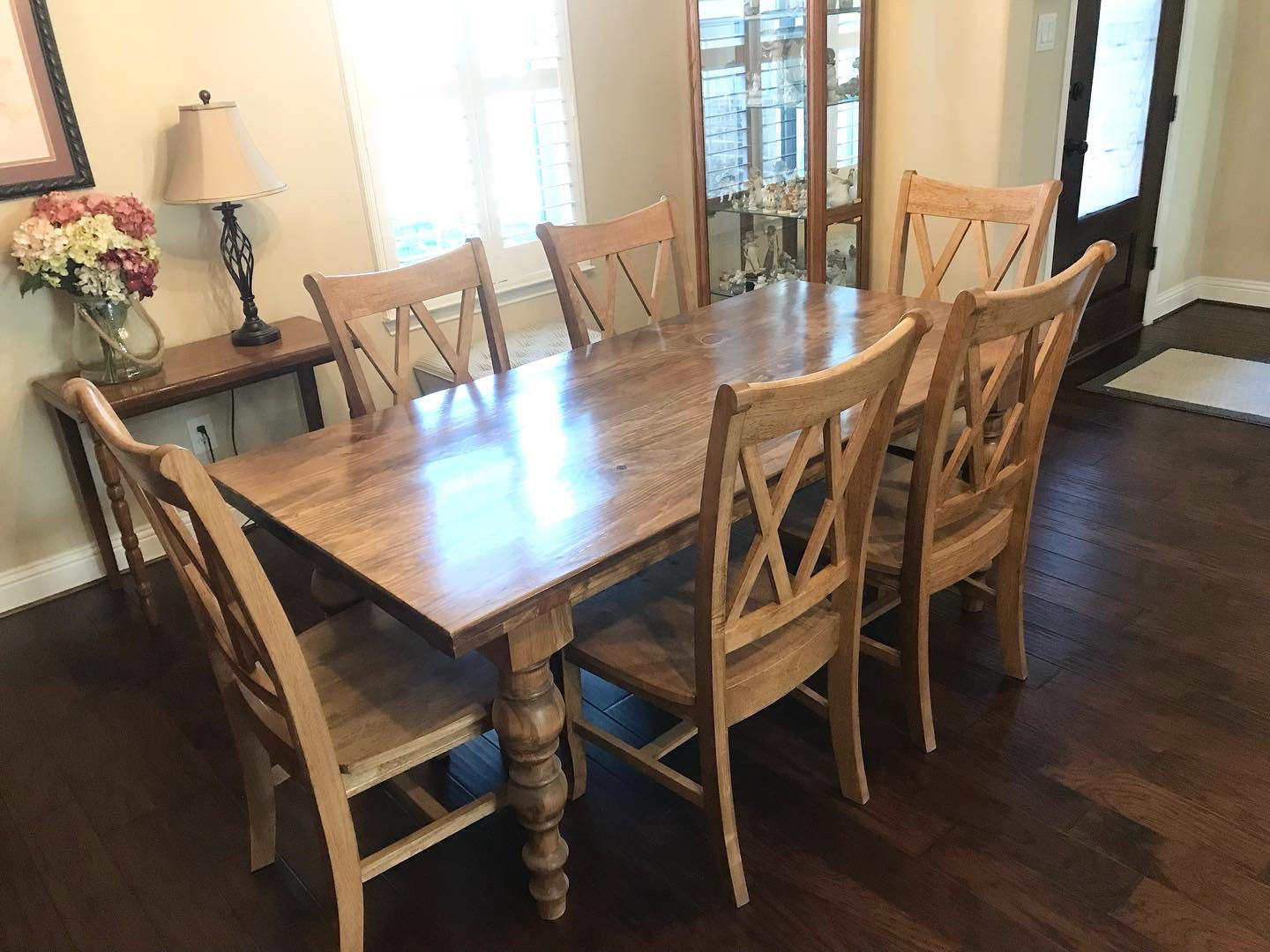 Divine Farmhouse Table