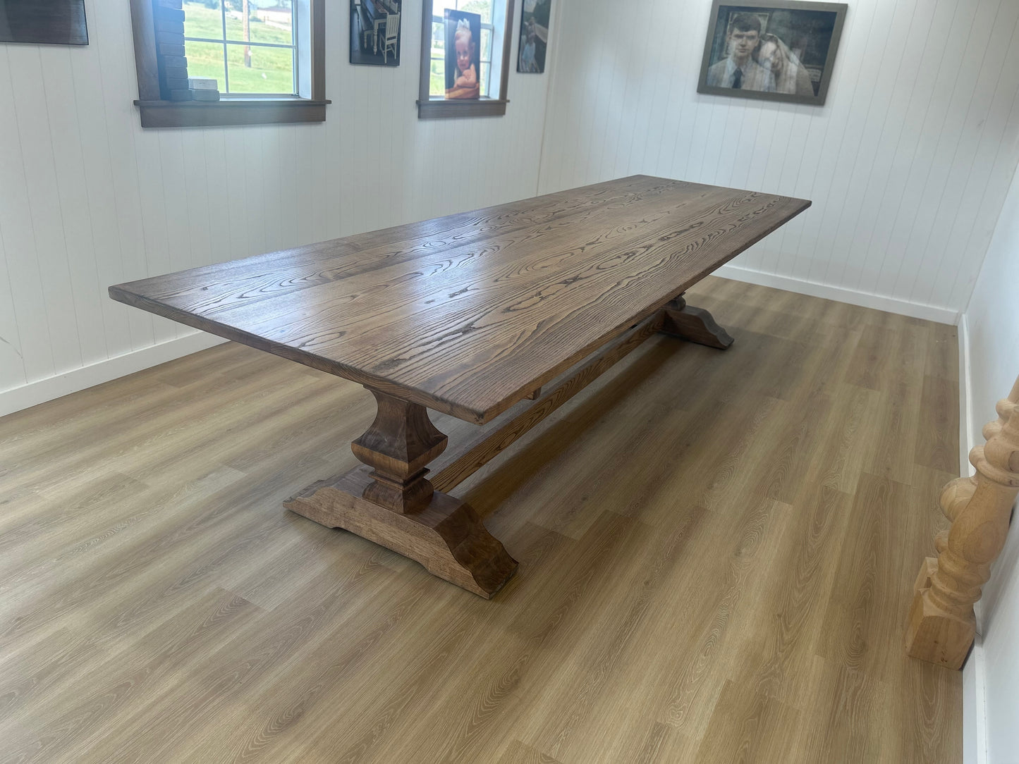 Glenda Farmhouse Double Pedestal table