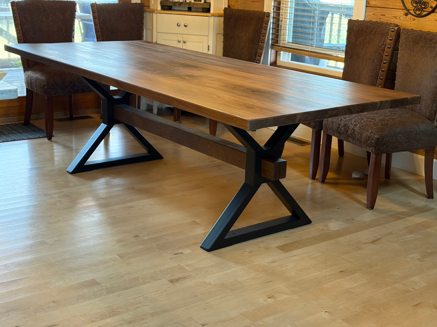 Modern Kathryn Table