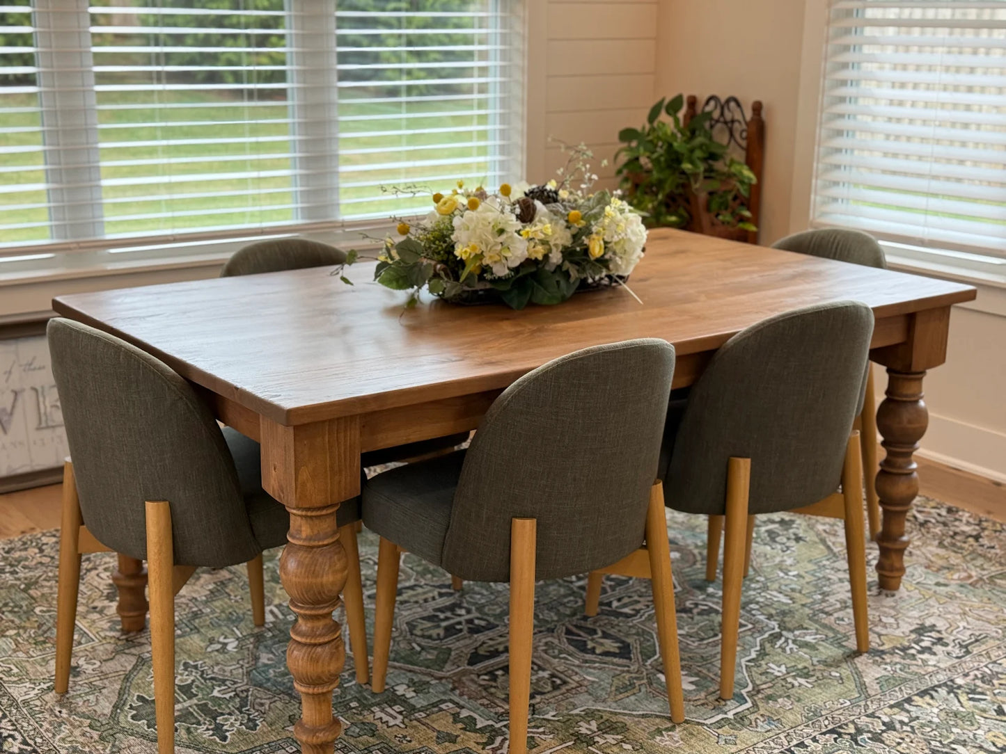 Divine Farmhouse Table